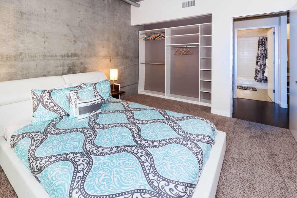 Corporate Suites Downtown In The Heart of LA - photo 13