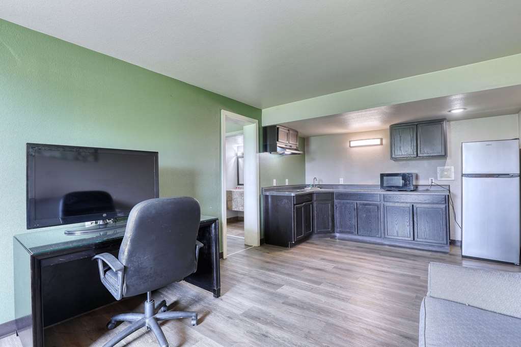 Suburban Studios Neenah Appleton - photo 38