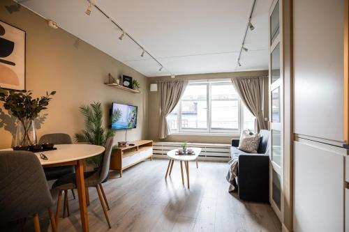 Ultracentral duplex with private rooftop terrace — 4-Star Luxury Hotel in Oslo, Norway