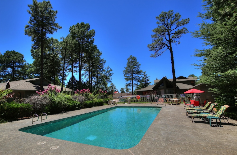 Majestic Mountain Inn - photo 44