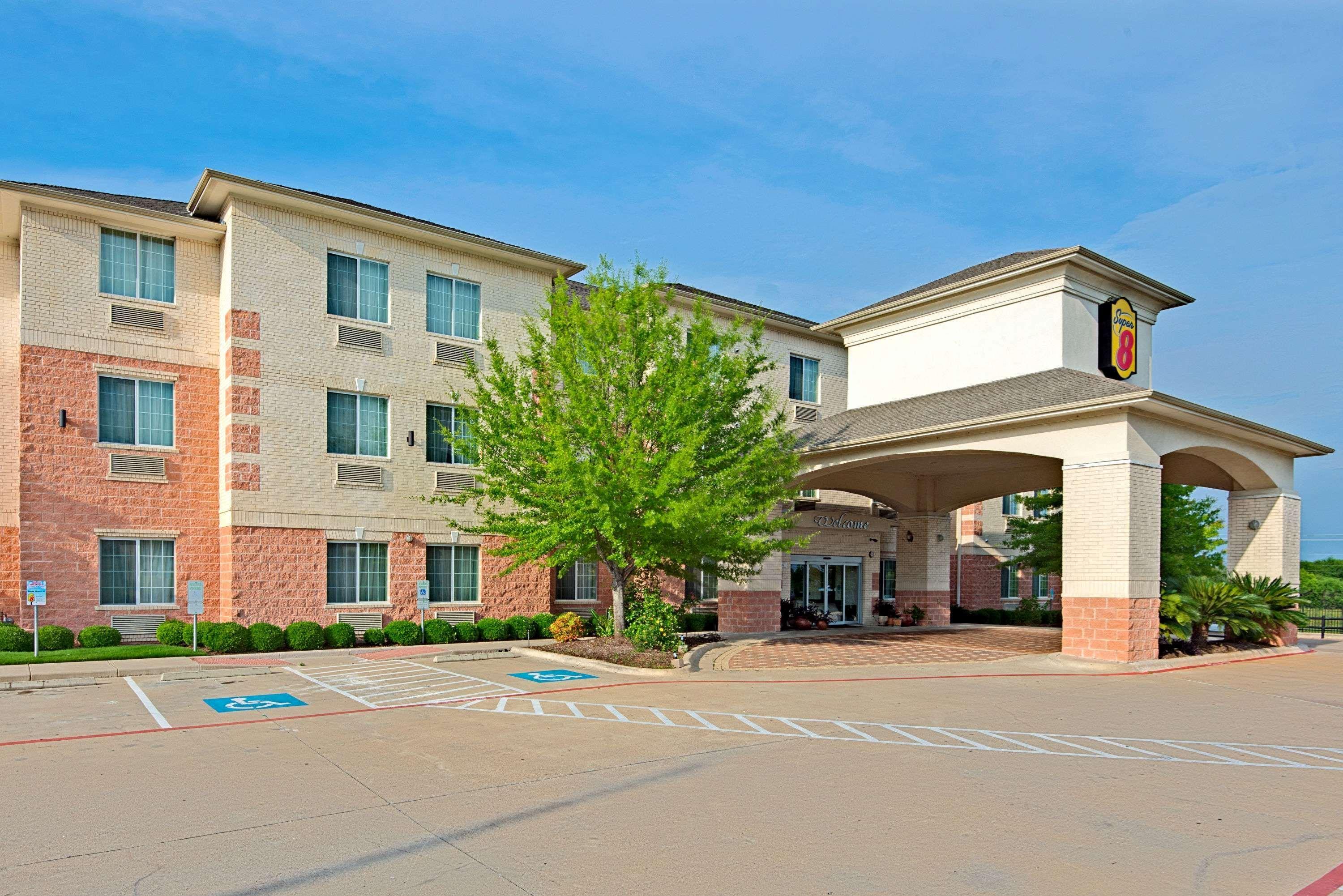Super 8 By Wyndham Austin Airport North - photo 17
