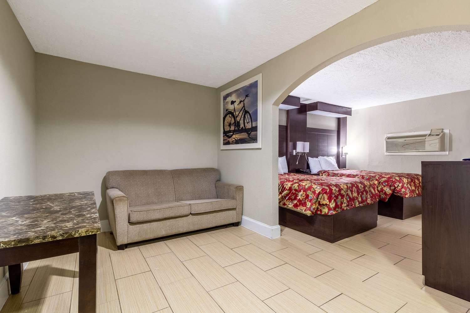 Rodeway Inn & Suites Houston near Medical Center - photo 18