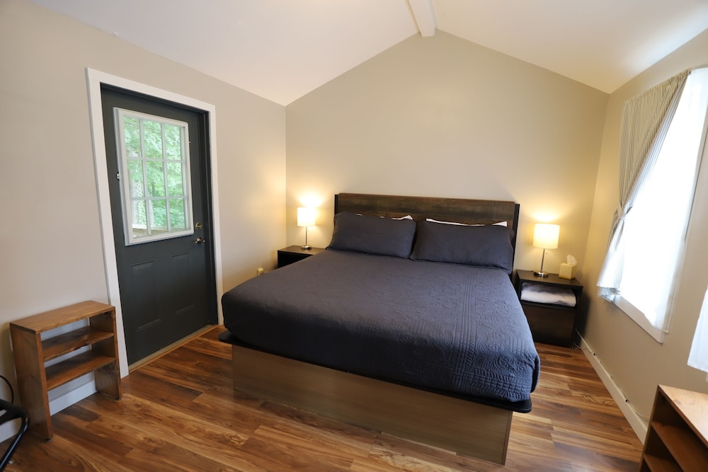Lakeside Resort - photo 13