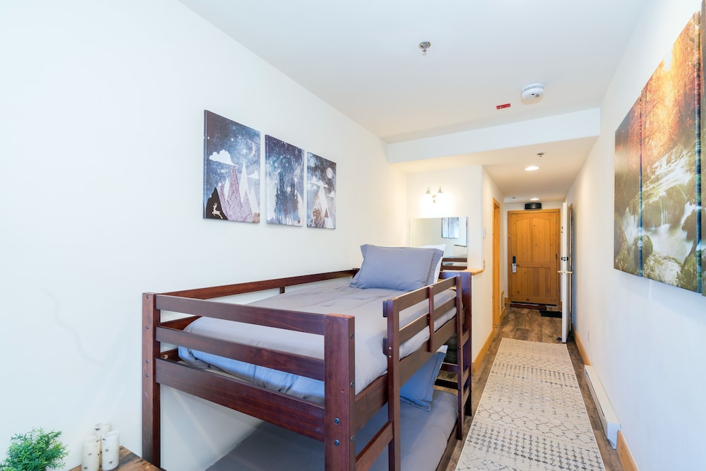 Bear Creek Lodge 309c 1 Bedroom Hotel Room by Alpine Lodging Telluride - photo 2