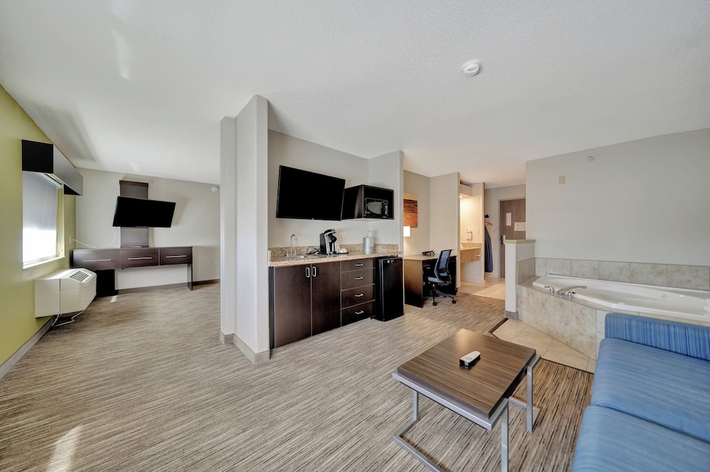 Holiday Inn Express Hotel & Suites Beatrice by IHG - photo 24