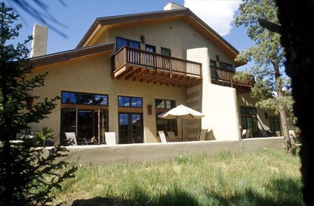 Haciendas Club — 4-Star Luxury Hotel in Angel Fire, United States