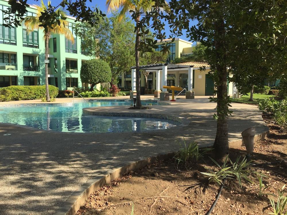 Aquatika Beach Resort & Waterpark — hotel in Loiza