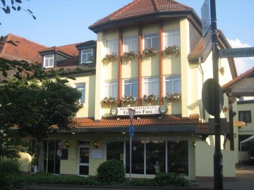 Goldnes Fass in Friedberg, Germany