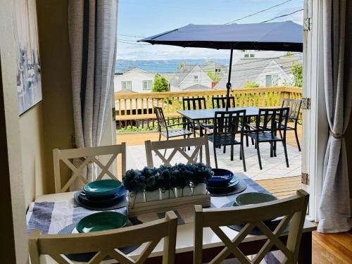 Old Tacoma Victorian Charm with water views in Tacoma, United States