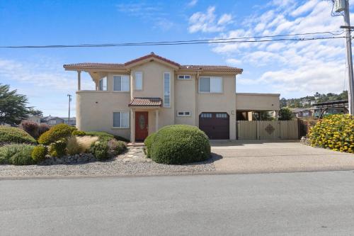 Pet Friendly Ocean View Pacific Breeze Special in Cambria, United States