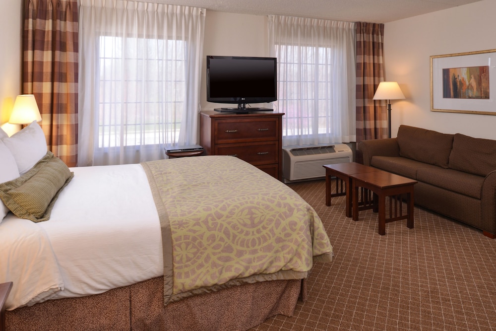 Staybridge Suites Indianapolis Airport by IHG - photo 25