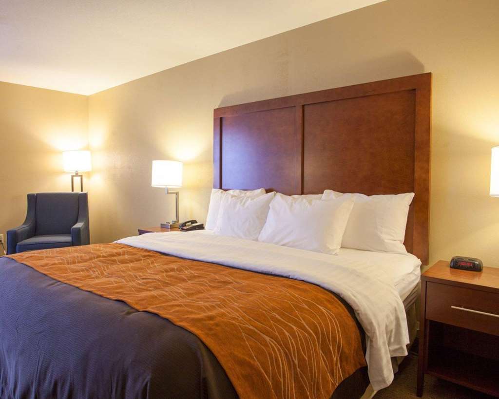 Quality Inn & Suites I 40 East - photo 8