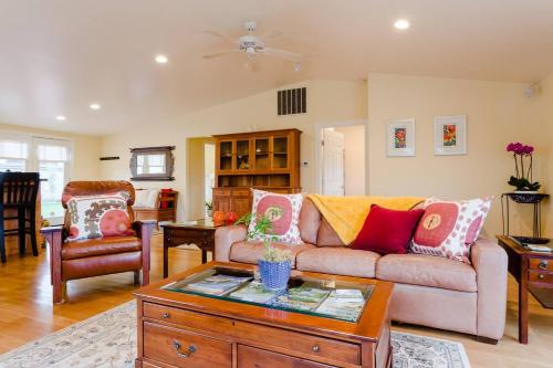 Sonoma Wine Country Bungalow — 4-Star Luxury Hotel in Sonoma, United States
