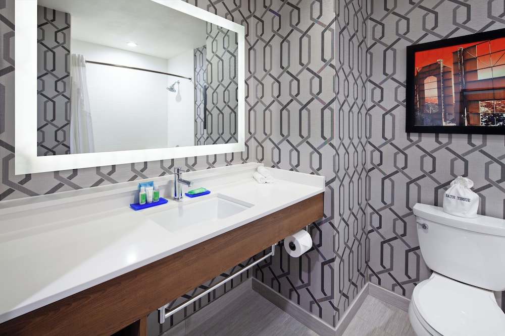 Holiday Inn Express Hotel & Suites Hollywood Walk of Fame by IHG - photo 50