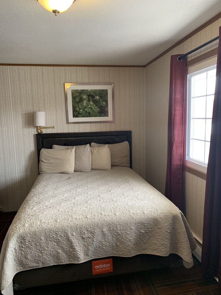 Adoba Hotel Naubinway - photo 18