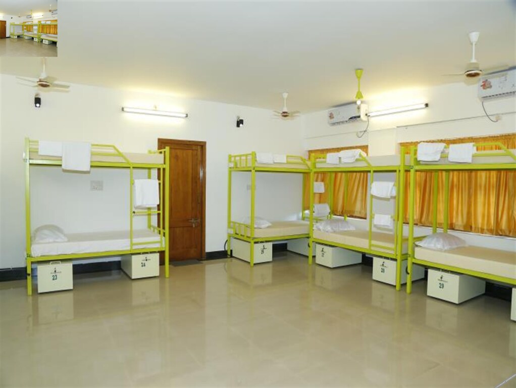 Hostel By The Sea