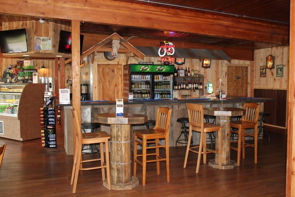 Deadwood Station Bunkhouse - photo 9
