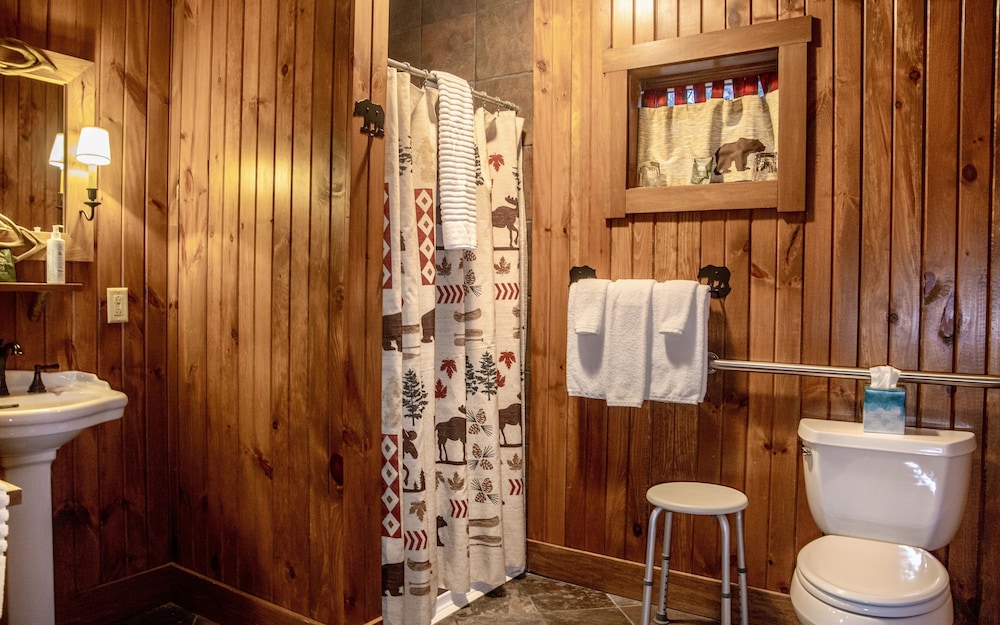 Finger Lakes Lodging - photo 18