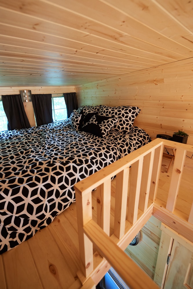 Tuxbury Pond Camping Resort Cottage - photo 7