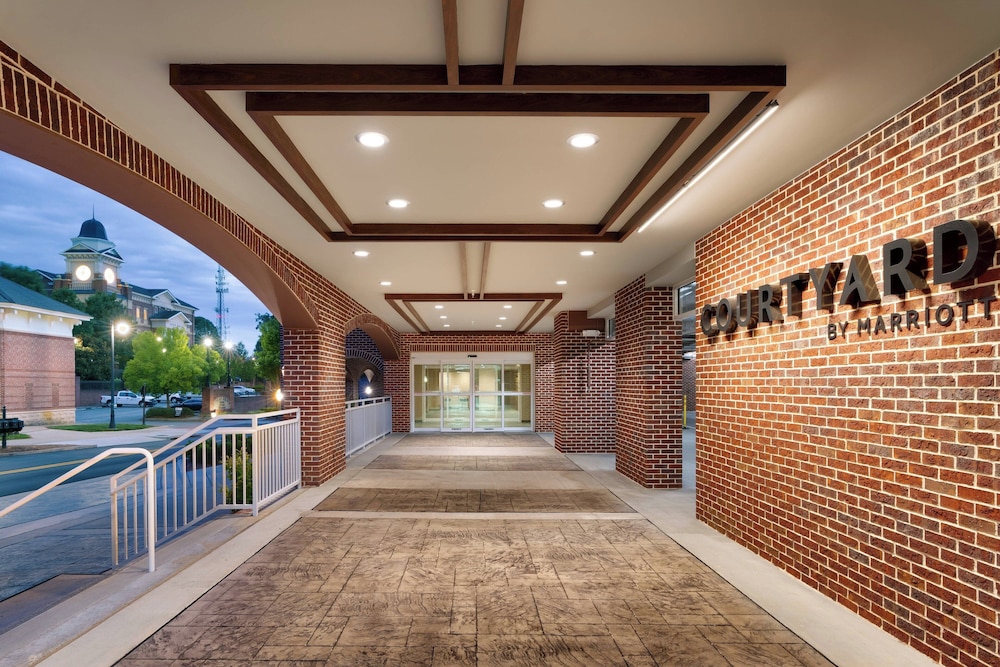 Courtyard by Marriott Atlanta Duluth Downtown - photo 43