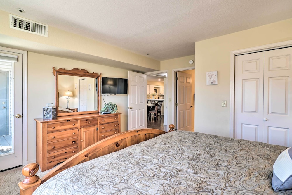 Inviting Branson Condo w Resort Amenities - photo 17