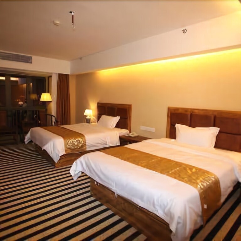 Youth Sunshine Hotel — hotel in Zhangzhou