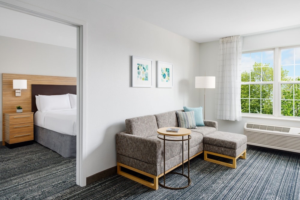 TownePlace Suites by Marriott Manchester - photo 13