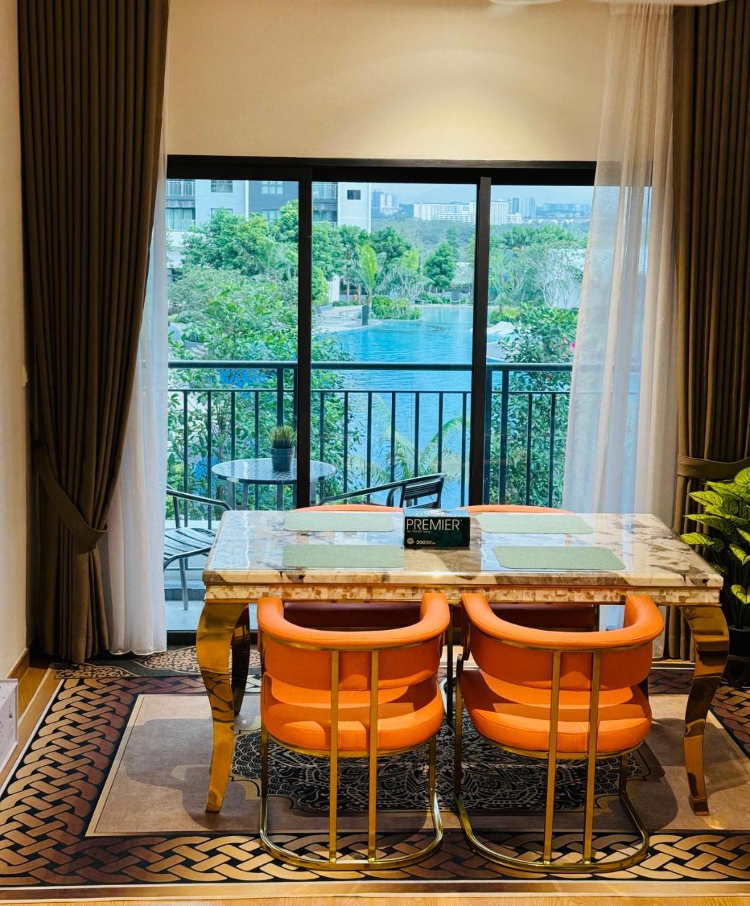 Al Baraqah Suite Gamuda Cove SplashMania — 4-Star Luxury Hotel in Banting, Malaysia