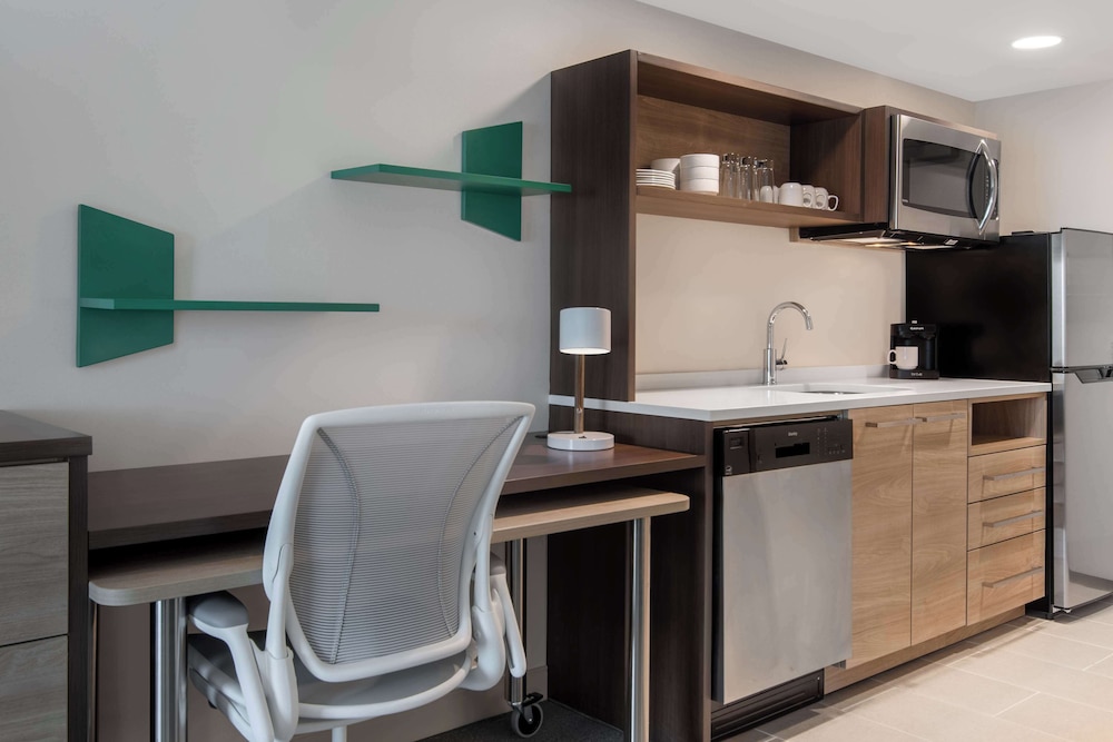 Home2 Suites by Hilton Jacksonville Downtown - photo 13