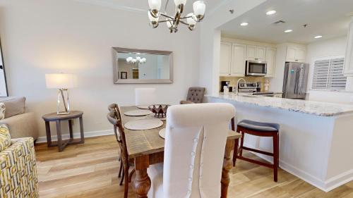 Beach Manor 0908 - photo 44