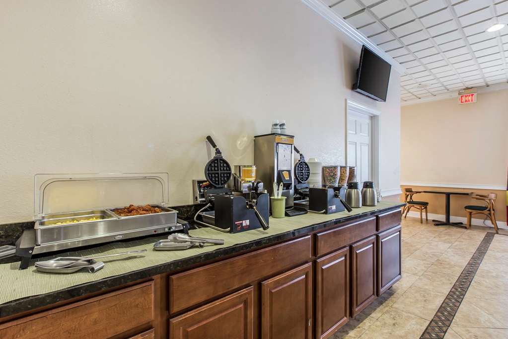 Quality Inn Savannah Midtown - photo 23