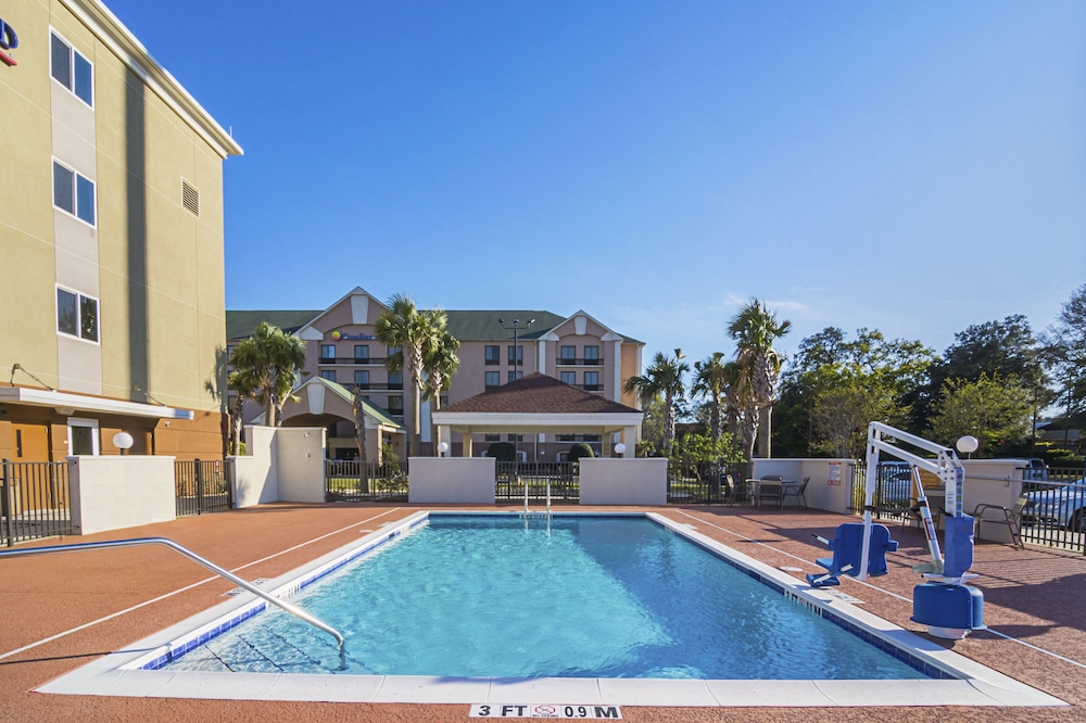 Candlewood Suites Pensacola University Area by IHG - photo 40