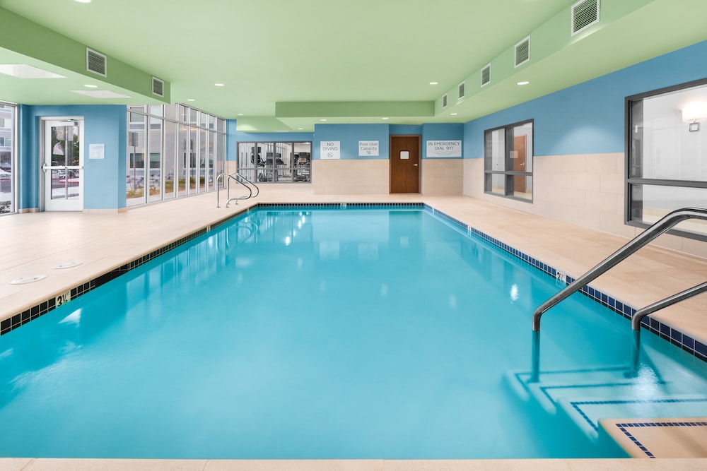 Holiday Inn Express & Suites Suisun City by IHG - photo 21