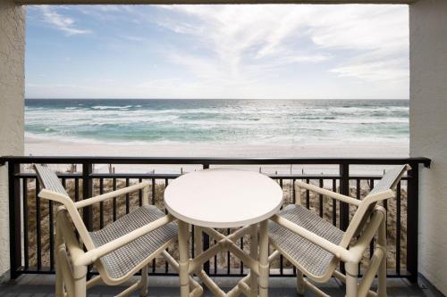 Nautilus 1405 Gulf Front 1 BR 4th Floor — 4-Star Luxury Hotel in Fort Walton Beach, United States