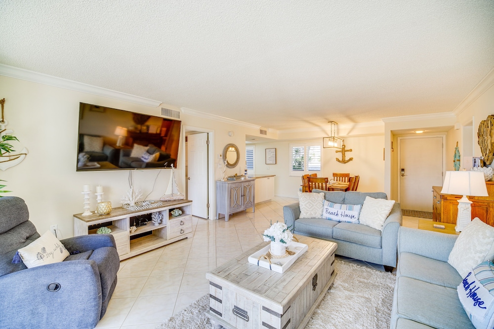 Sunny Fort Pierce Resort Condo w Beach Access - photo 13