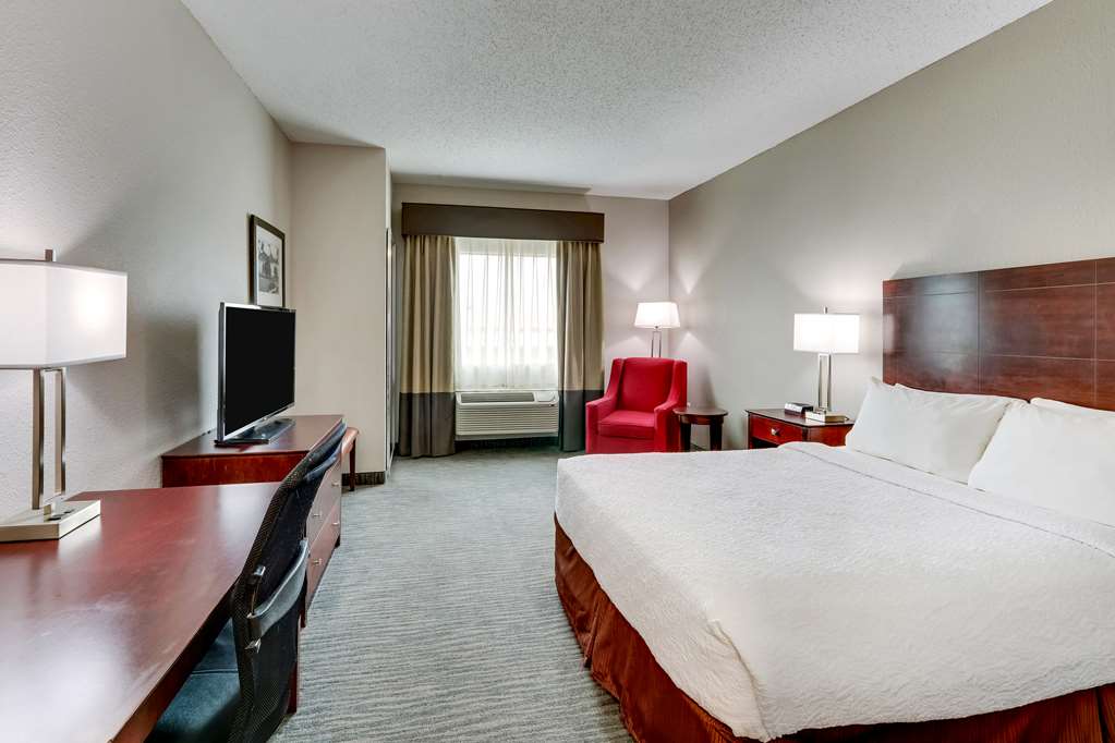 Best Western Plus University Inn & Suites - photo 8