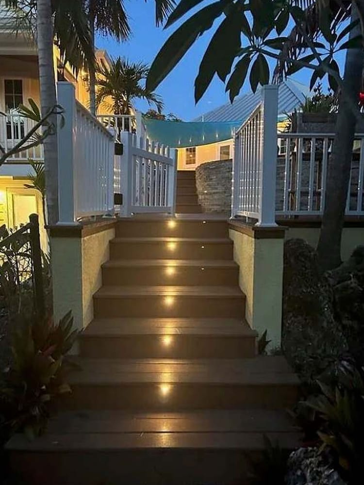 NEW Jungle Paradise Treehouse Suite With Resort Amenities Elevator Access Outdoor Kitchen Lagoon Lazy River Pool RV Hook up - photo 42