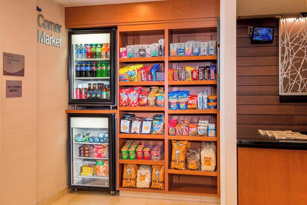 Fairfield Inn & Suites by Marriott Frederick - photo 15