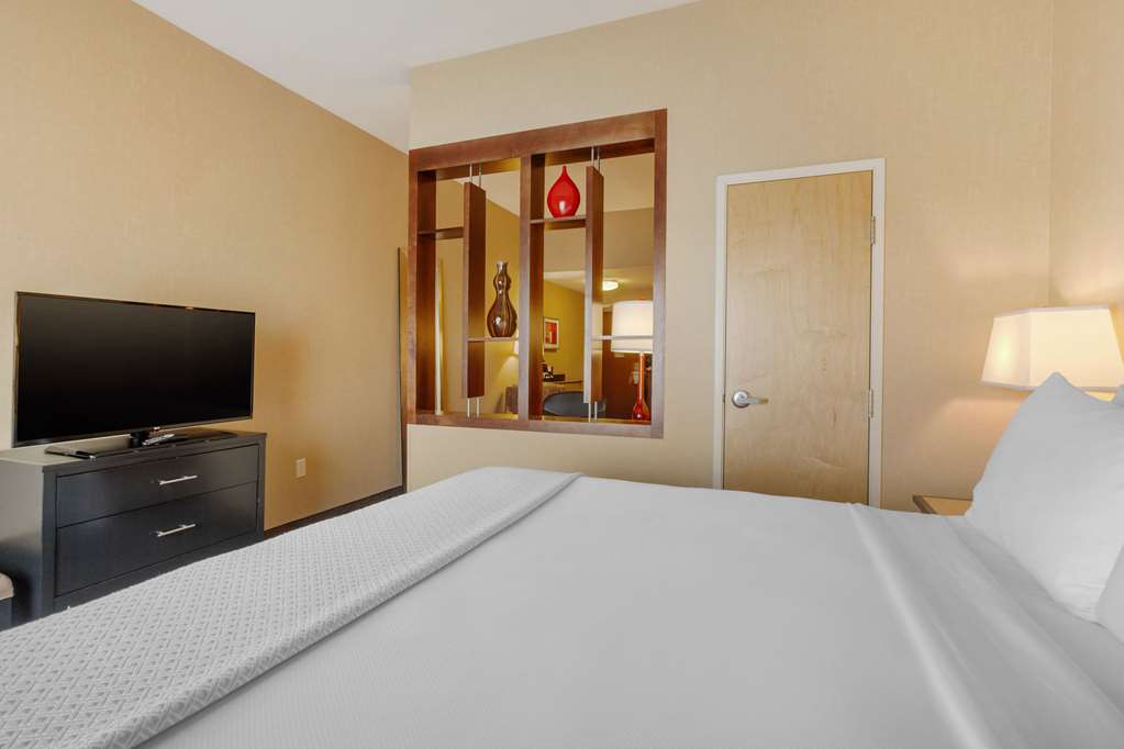 Cambria Hotel Denver International Airport - photo 24