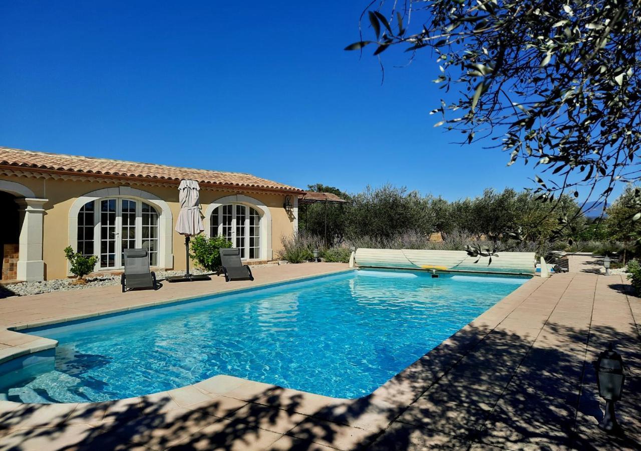 Echappee En Provence — 4-Star Luxury Hotel in Rochegude, France