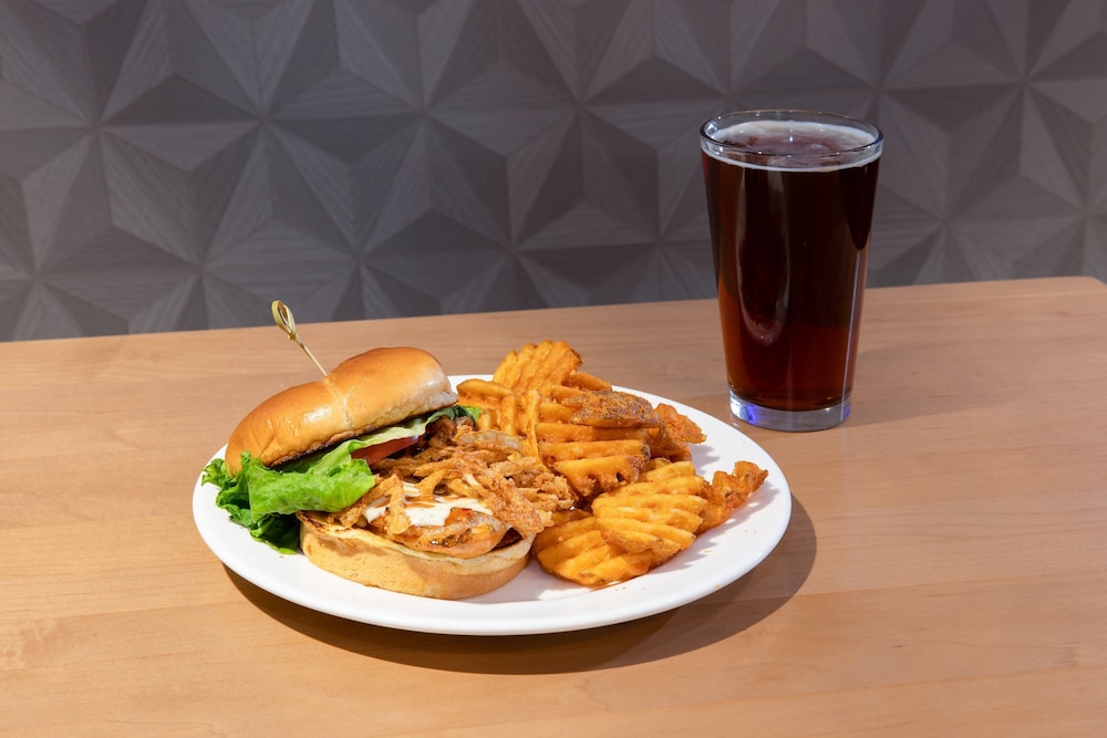 Crowne Plaza Kansas City Downtown by IHG - photo 32