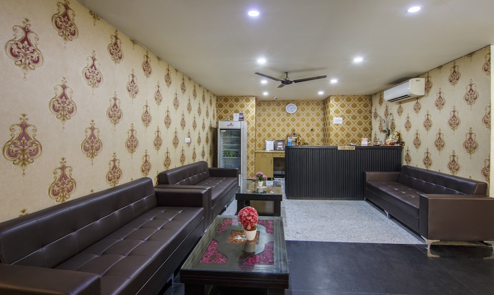 Treebo Trend Noida Express - last minute hotel in Noida