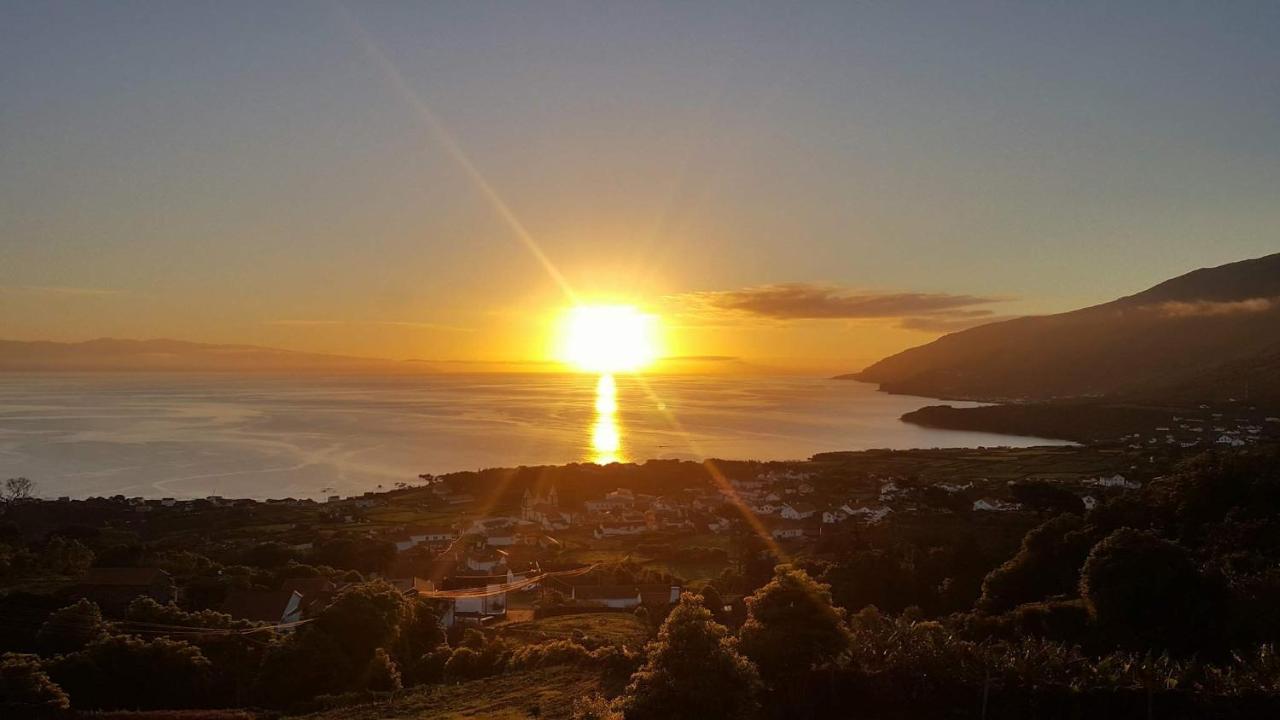 Barrocas do Mar — 4-Star Luxury Hotel in Sao Roque Do Pico, Portugal