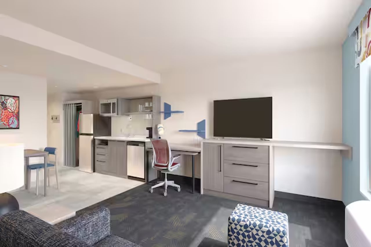 Home2 Suites by Hilton Altoona Des Moines - photo 12
