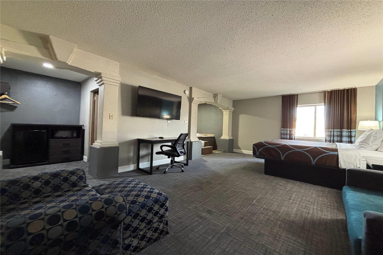Super 8 by Wyndham Belleville St. Louis Area - photo 12