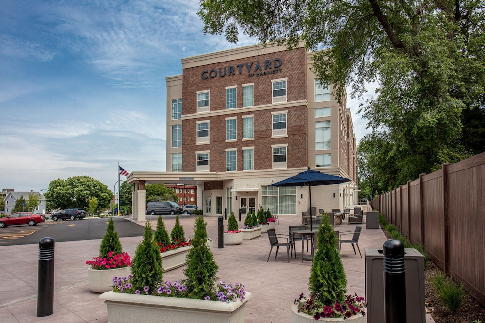 Courtyard by Marriott Rochester Downtown - photo 27