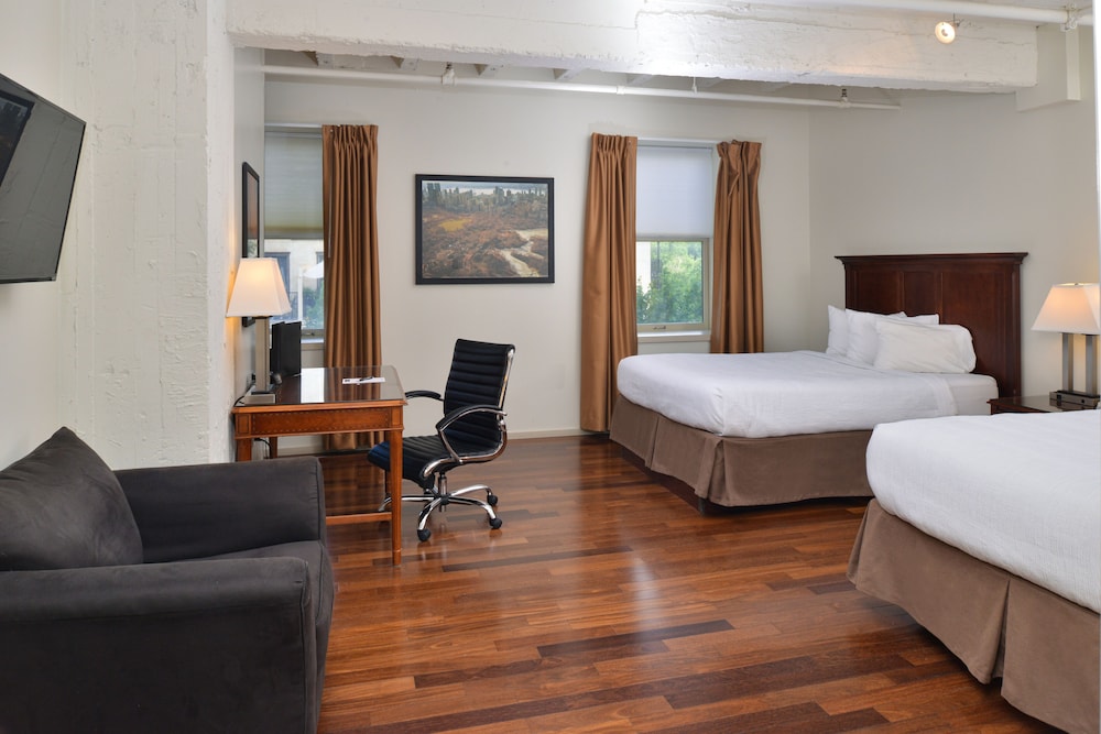 Grand Eastonian Hotel & Suites - photo 23