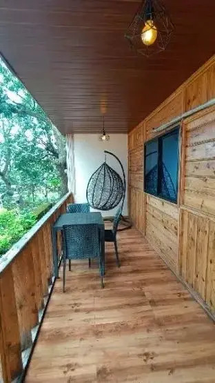 Kaas Woods Resort - last minute hotel in Satara