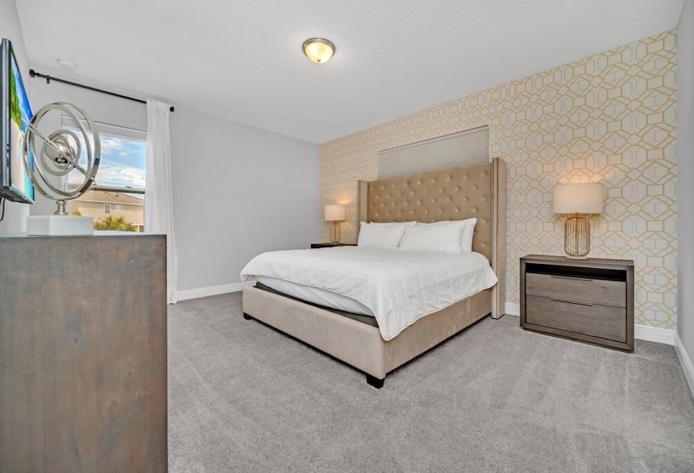 Brand New Encore Resort 5 Bed Resort Home 5 Bedroom Villa - photo 2