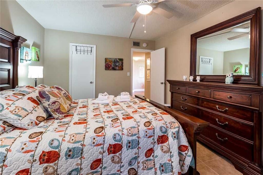 Marina Towers 304 Two Bedroom Condo - photo 4